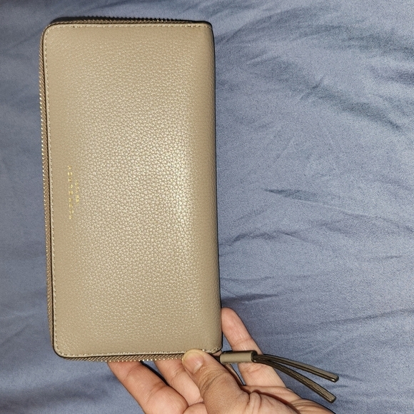 Tory Burch Handbags - Tory Burch Wallet